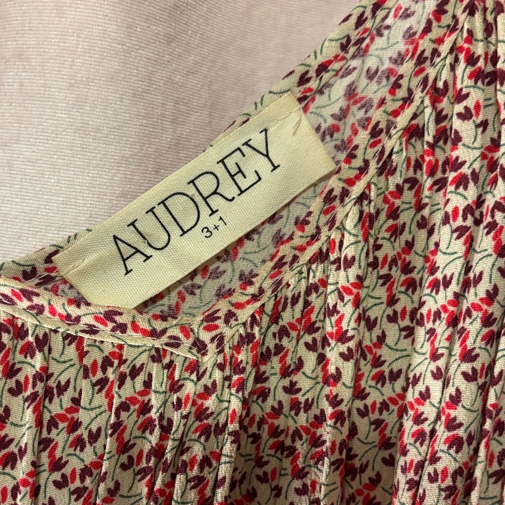 Flowy Pink Patterned Jumpsuit - Picture 2 of 3